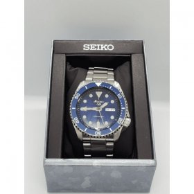 Seiko SRPD51 Seiko 5 Sports Men's Watch Silver-Tone 42.5mm Stainless Steel